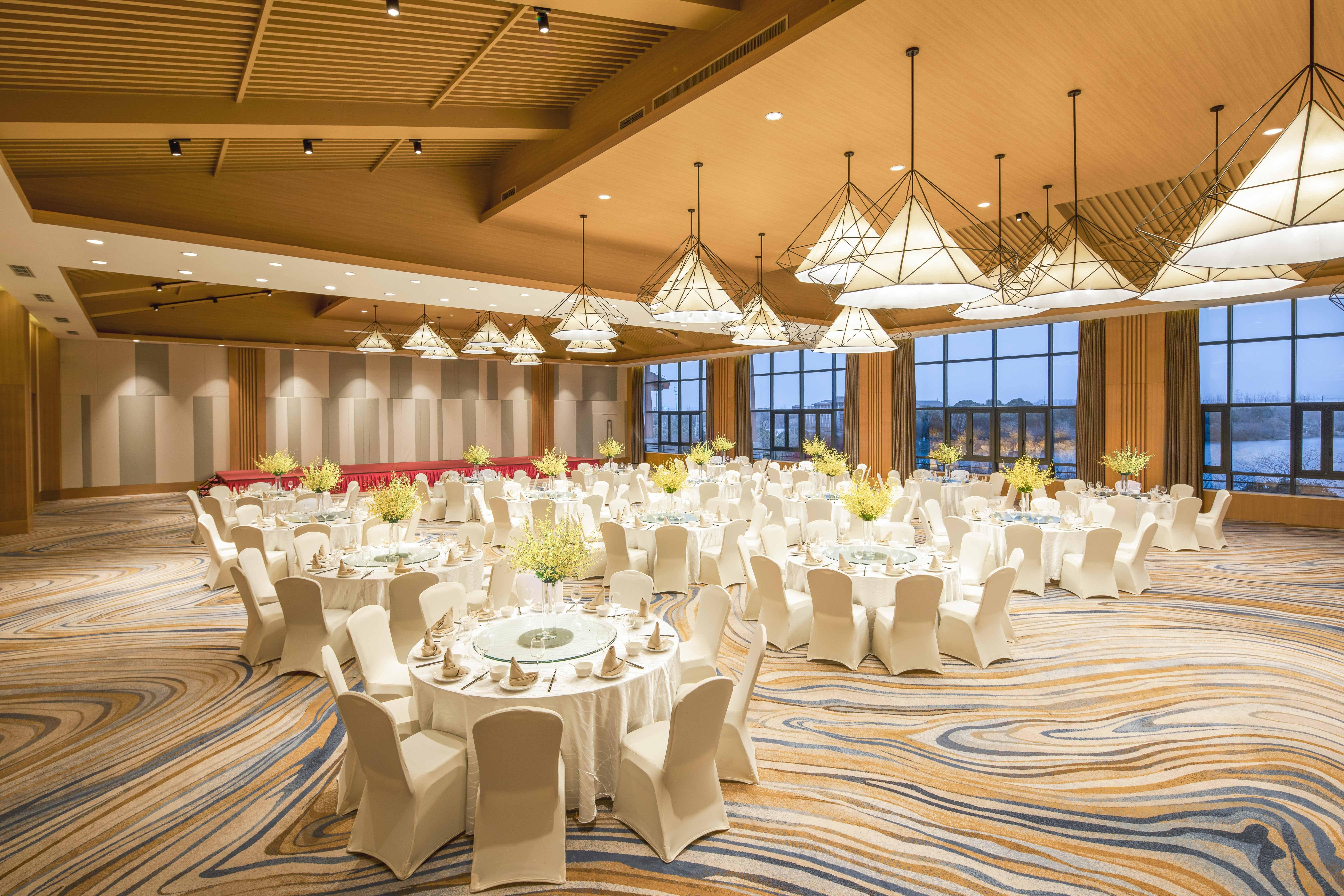 Holiday Inn Kunshan Huaqiao By Ihg מראה חיצוני תמונה