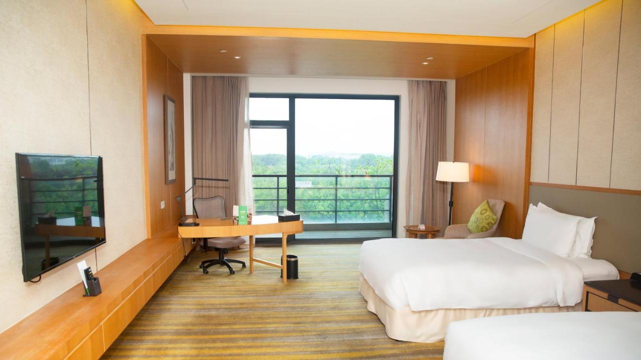 Holiday Inn Kunshan Huaqiao By Ihg מראה חיצוני תמונה