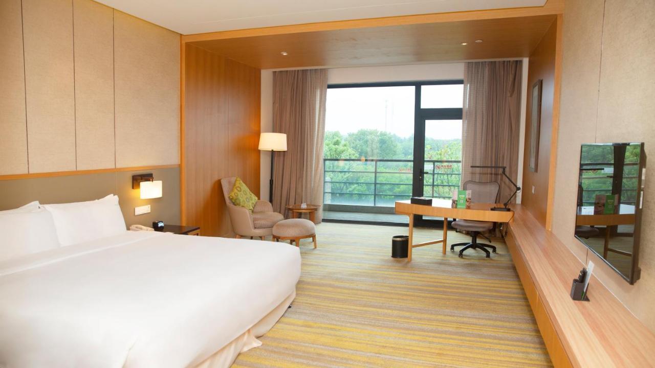 Holiday Inn Kunshan Huaqiao By Ihg מראה חיצוני תמונה